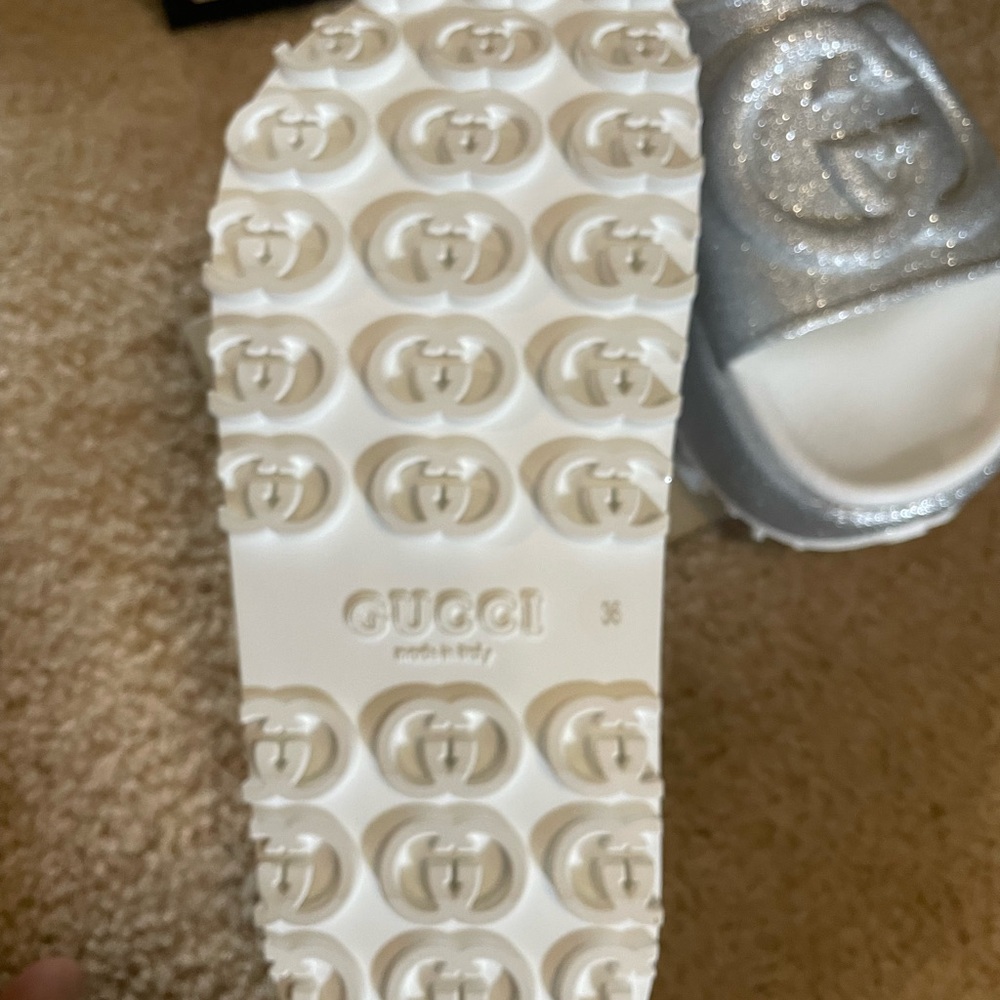 NWT! GUCCI silver glitter interlocking GG logo platform slide - 6 - Picture 13 of 14